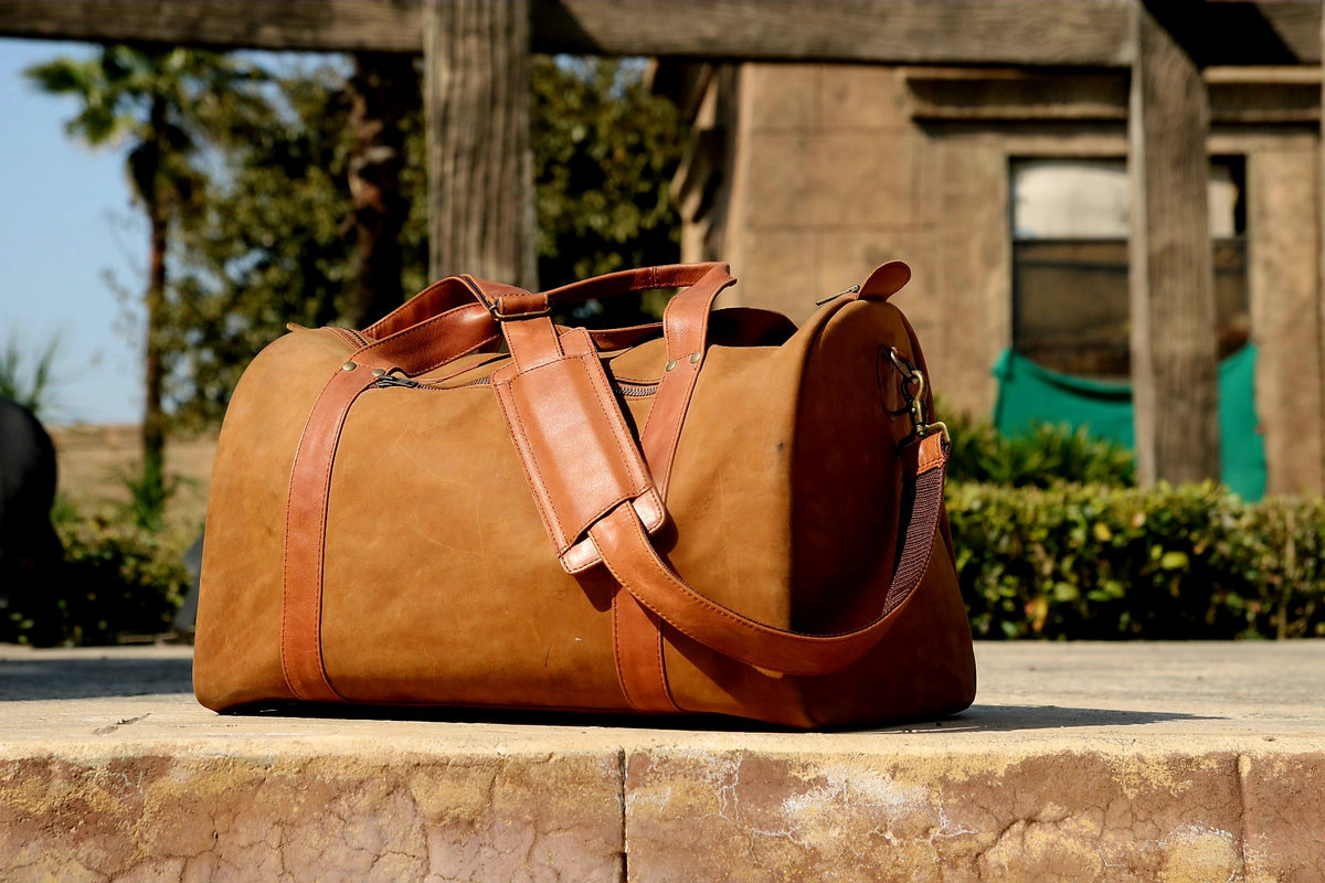 Leather duffle bag for travel, luggage bag