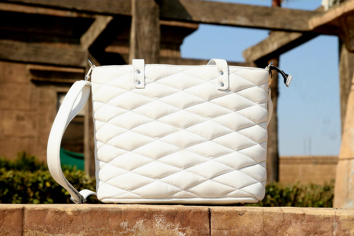 Diamond cut shape leather tote bag for women&#39;s