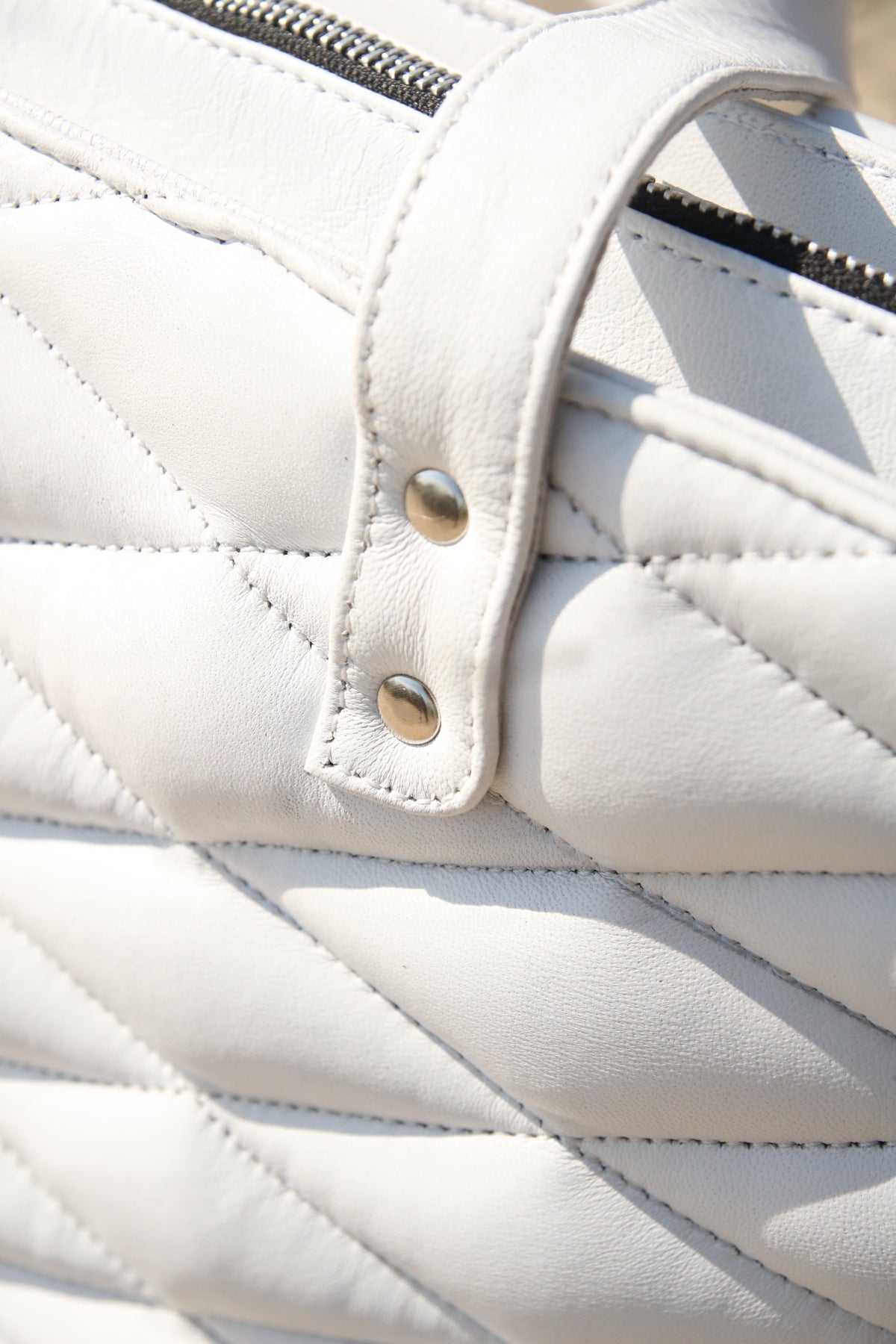 Diamond cut shape leather tote bag for women&#39;s