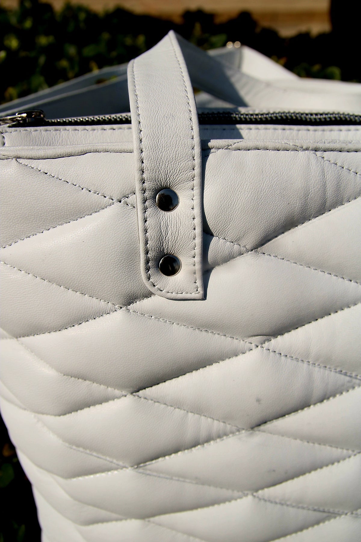 Diamond cut shape leather tote bag for women&#39;s