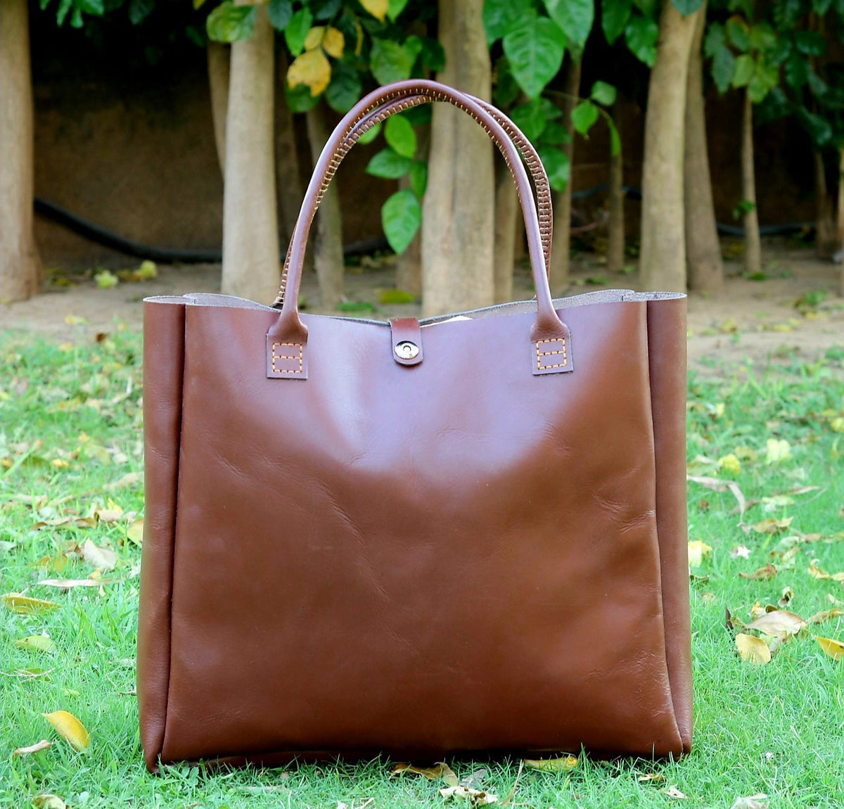 Brown leather stylish handbag for Women's