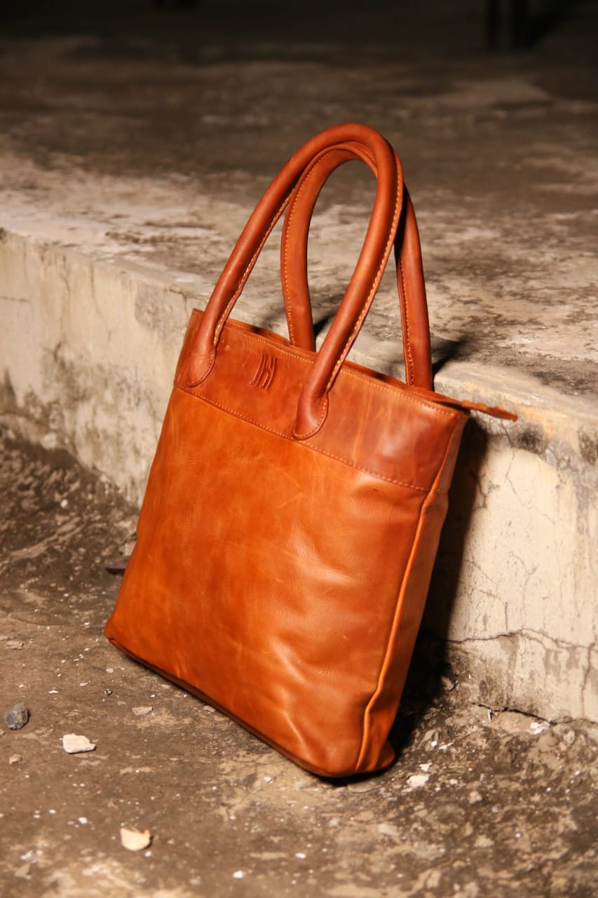 Ladies leather Tote bag, stylish handbag