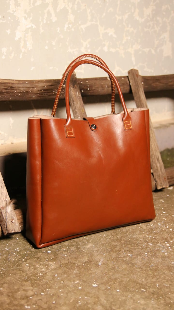 Leather tote bag, premium quality ladies leather handbag