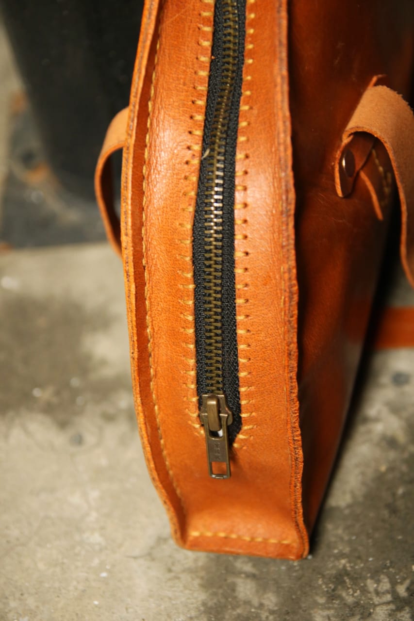 Stylish Ladies leather handbag for women's