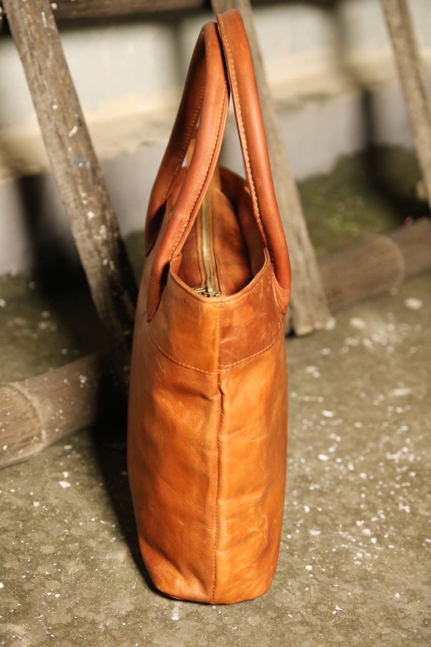 Ladies leather Tote bag, stylish handbag