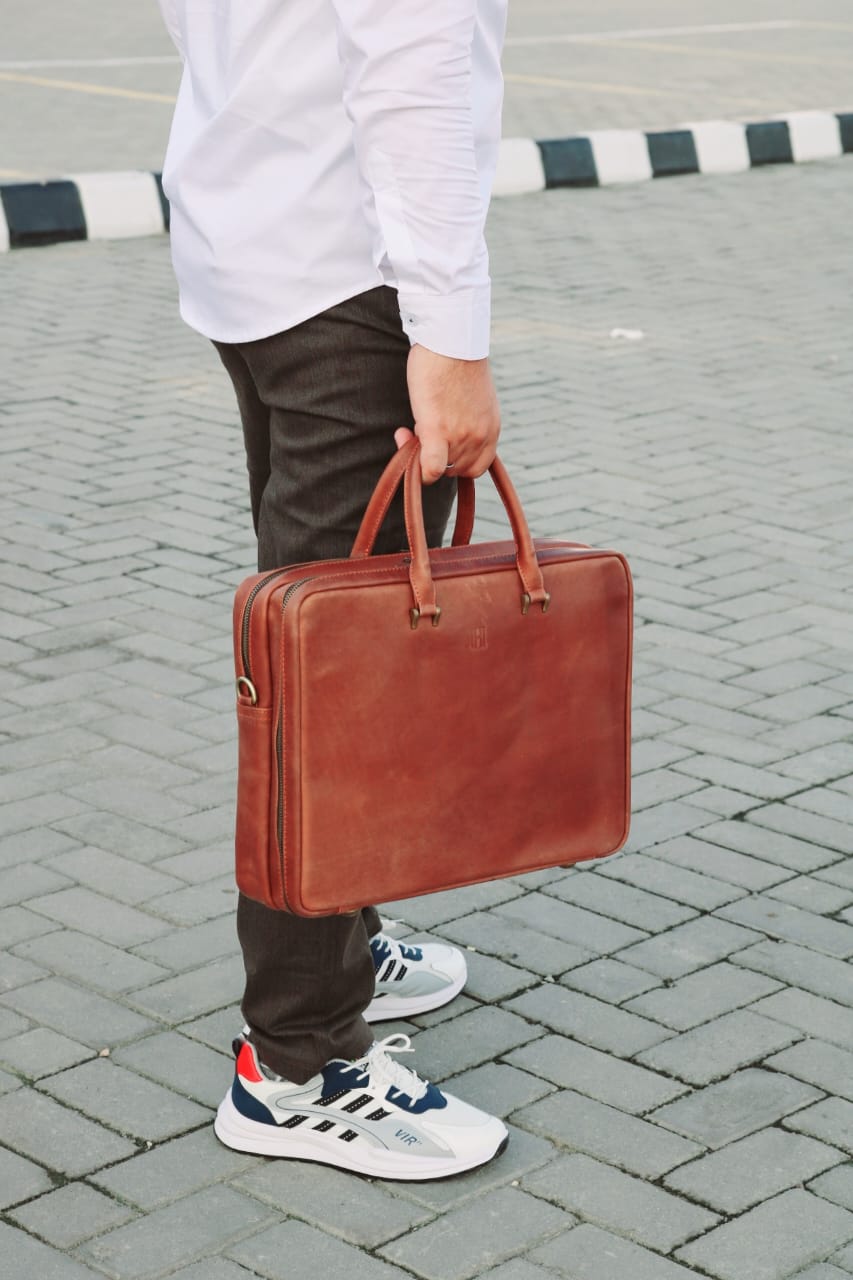 Double compartment unique leather laptop bag