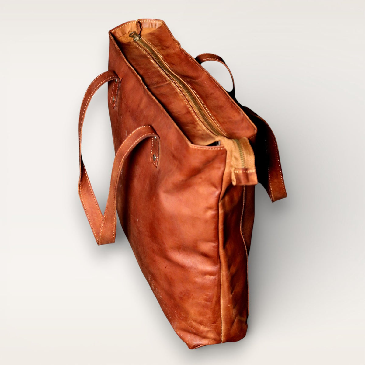 Premium Leather Tote Bag for Women – Stylish & Spacious Everyday Handbag