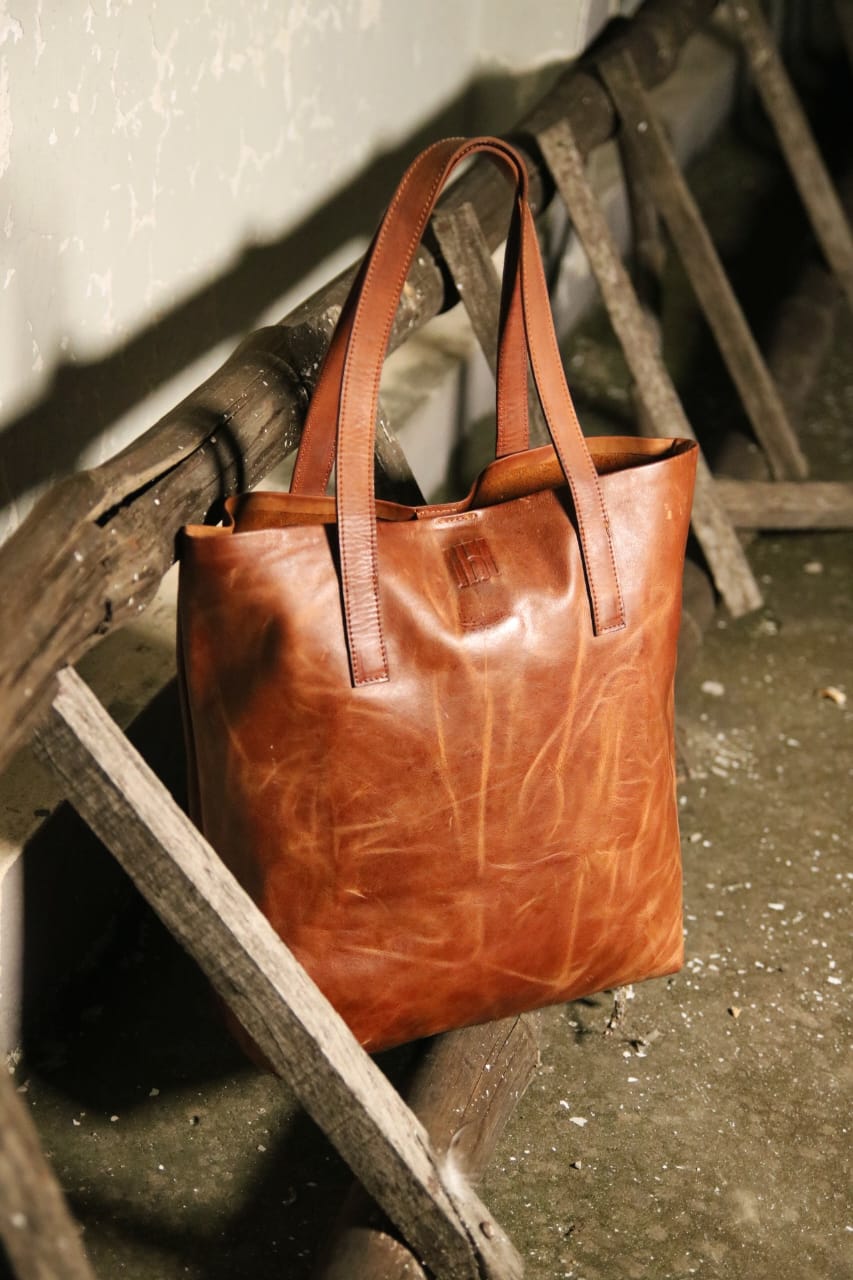 Ladies leather Tote bag, luggage shopping bag
