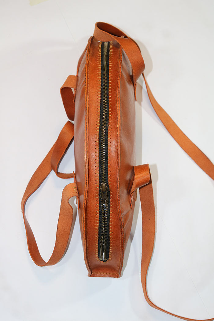 Ladies leather hand bag