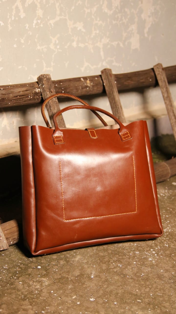 Leather tote bag, premium quality ladies leather handbag