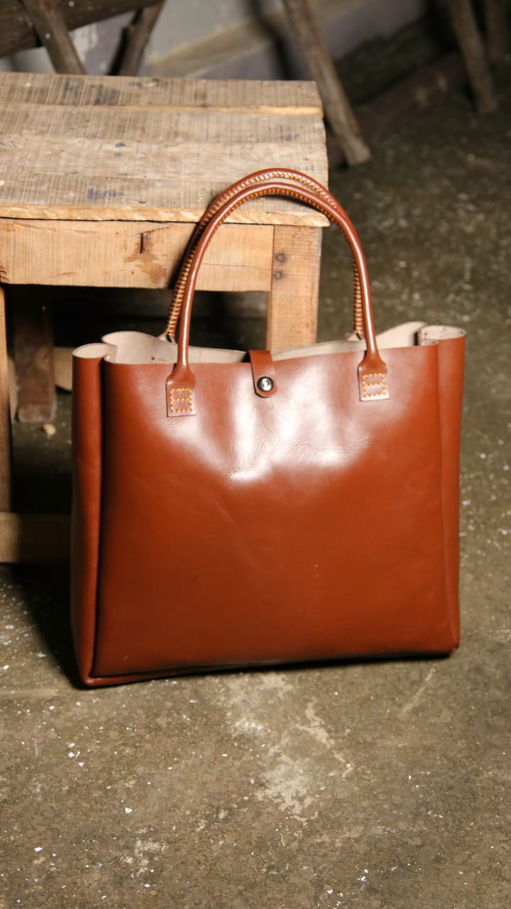 Leather tote bag, premium quality ladies leather handbag