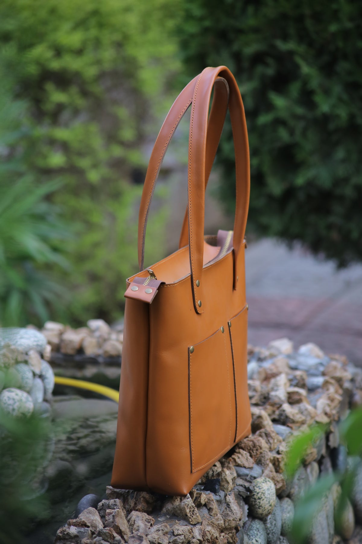Ladies leather Tote bag, stylish handbag