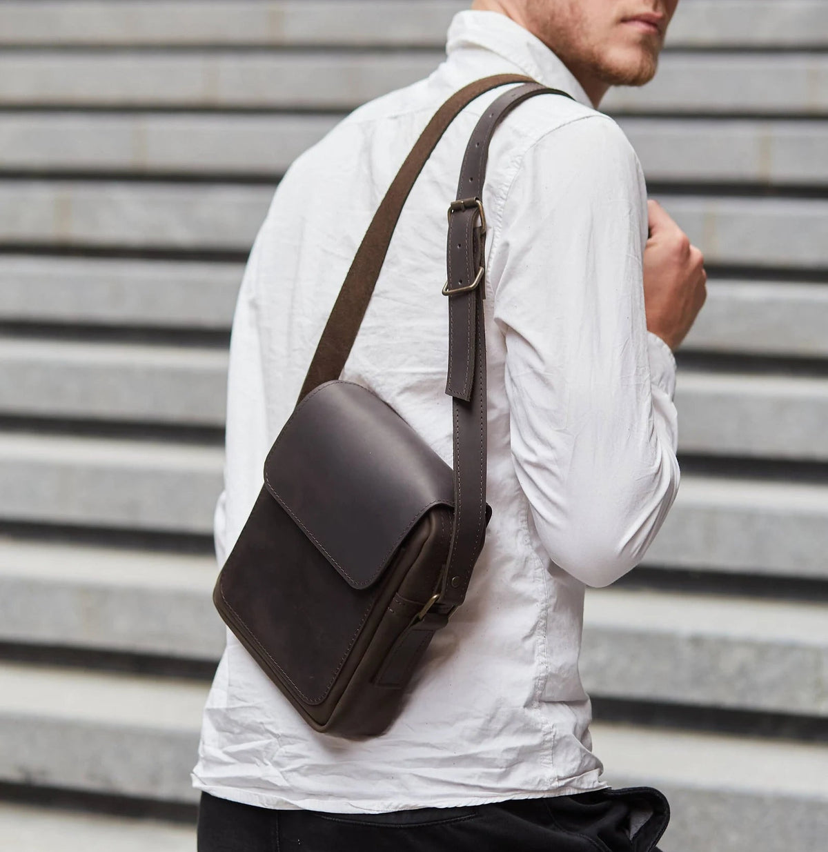 Men&#39;s leather cross body bag for travel